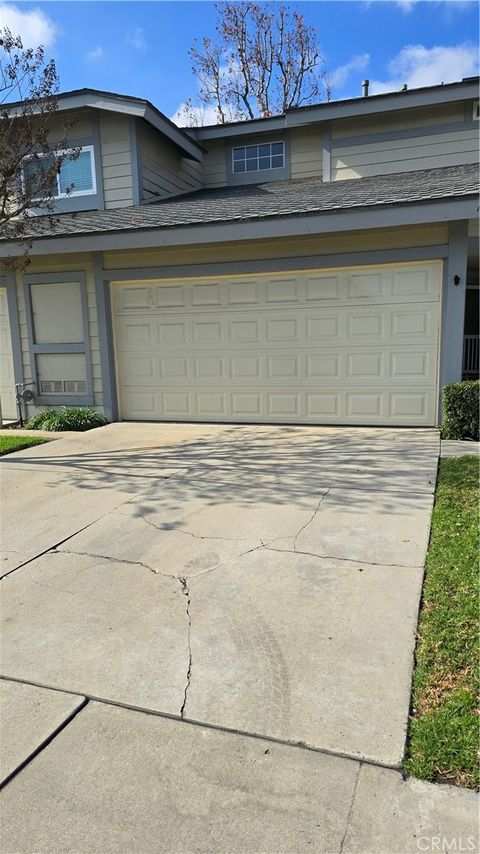 Photo of 1772 Dumitru Way #B, Corona, CA 92881 (MLS # OC26001663)
