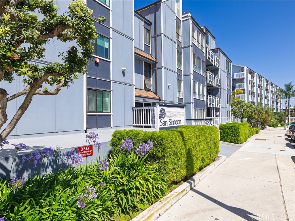 625 Esplanade 29