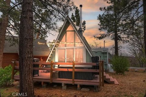 Photo of 609 Villa Grove, Big Bear City, CA 92314 (MLS # IG26083334)