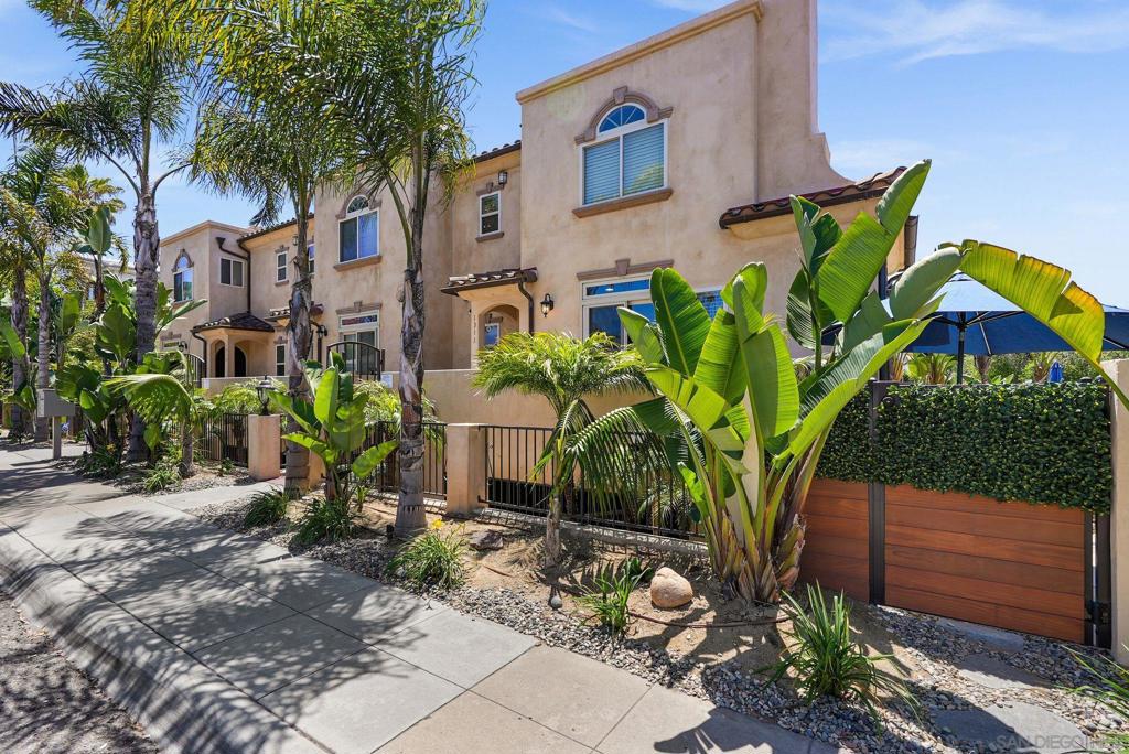 1311 15 Pacific Beach Dr