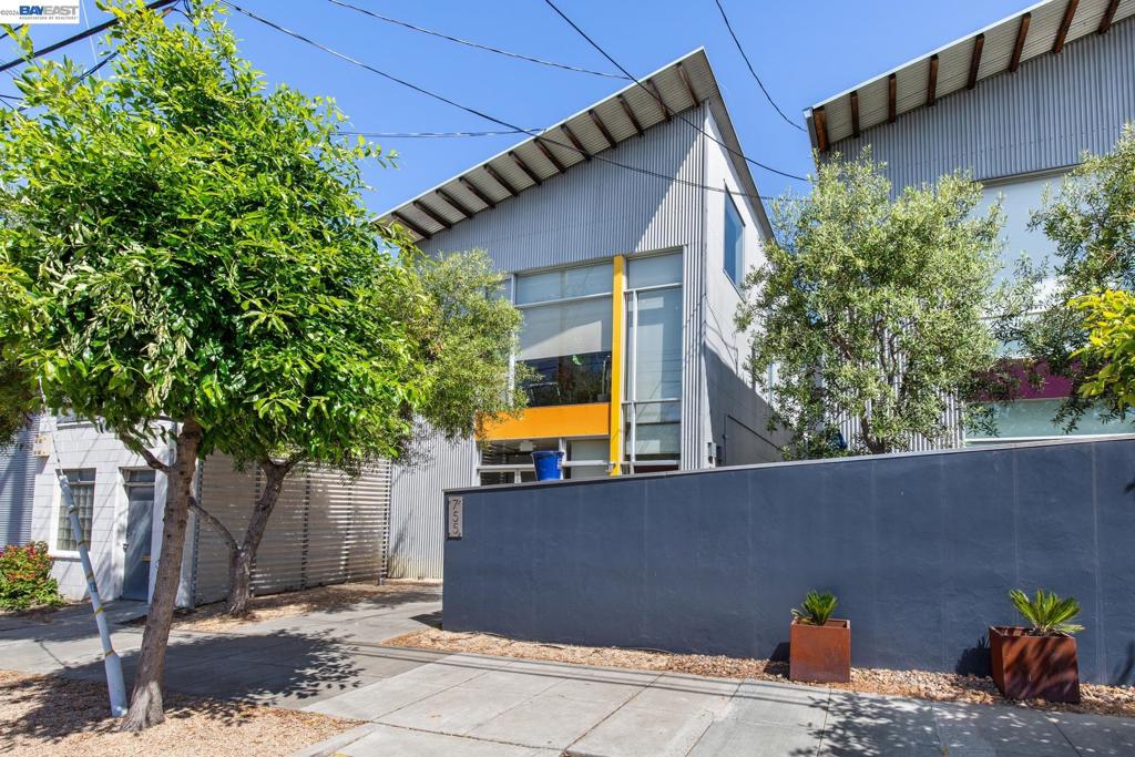 755 Folger Ave Ave