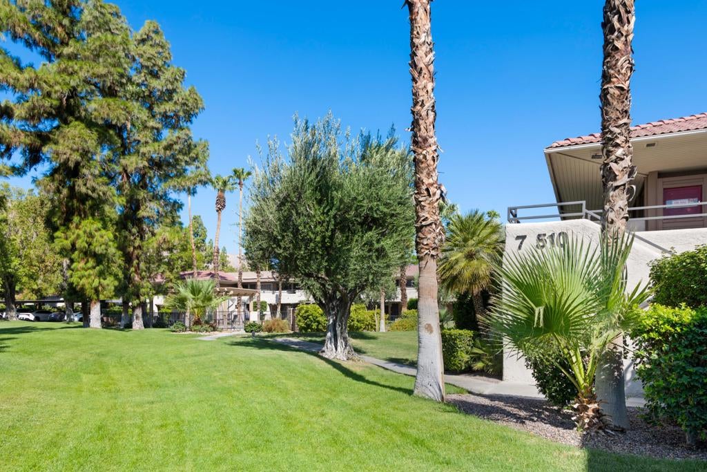 510 N Villa Court 107