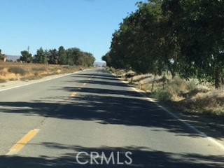 This amazing 10.125 acres flat lot is located at the northwest corner of Avenue H and 74th Street East in Lancaster. Just 10 minutes from Freeway 14, 30 minutes to the San Fernando Valley, and about 40 minutes to Los Angeles.
The property offers great potential and may be suitable for solar, farming, or future residential development. Buyer to verify all uses with the Los Angeles County Planning Department.