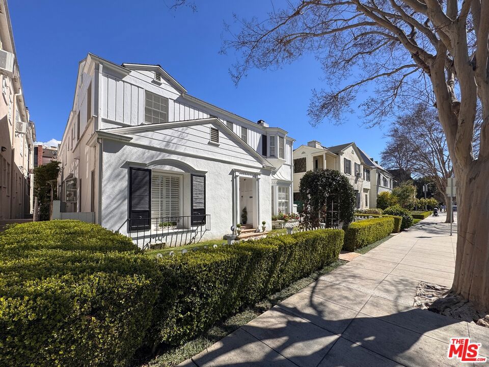 144 S Spalding Drive