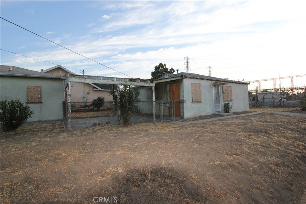 8511 Grand