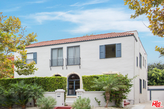 Unique 1926 Italinate duplex on a large mid-block lot, on preferred west side of Hayworth in Carthay Square. Both units are 3 bed/2 bath and feature coved/beamed ceilings, formal dining rooms, arches, shared foyer. New cook's kitchen with center island and stainless steel appliances, beautifully remodeled baths, recessed lighting, new wood windows, recently refinished hardwood floors and hardwired audio in lower unit (delivering vacant - rent is projected), central air in upper (delivering with month to month tenant). Large back yard with room for pool.