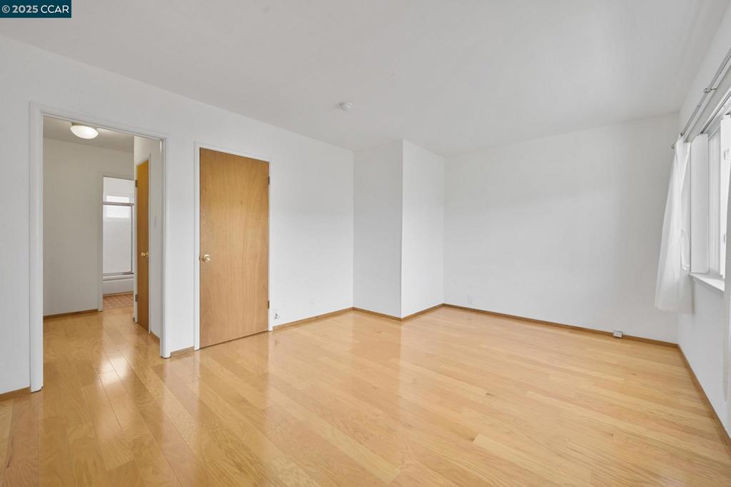 CENTRALBEY - Residential Lease