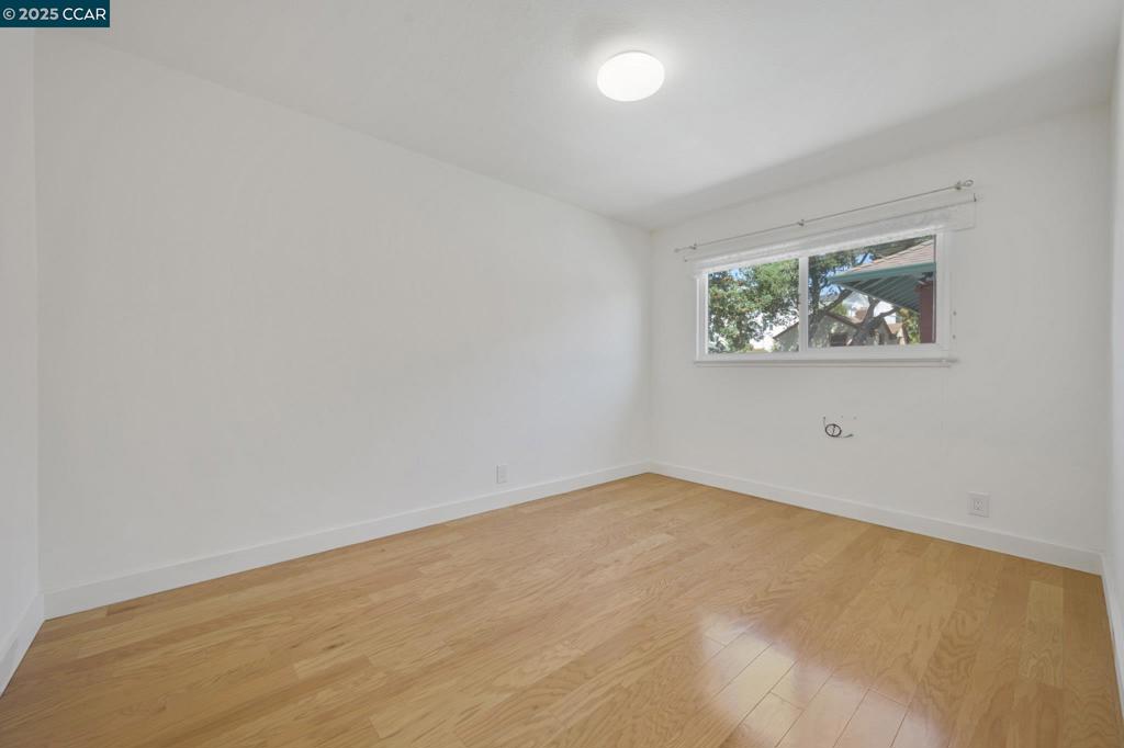 CENTRALBEY - Residential Lease