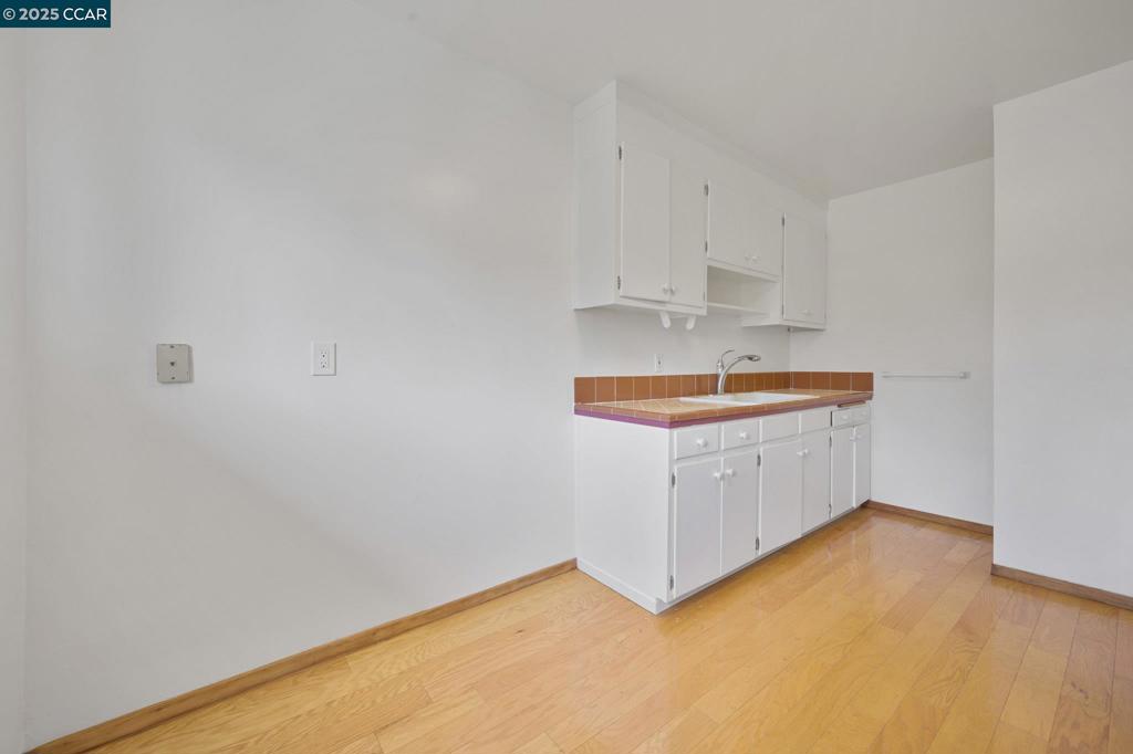 CENTRALBEY - Residential Lease