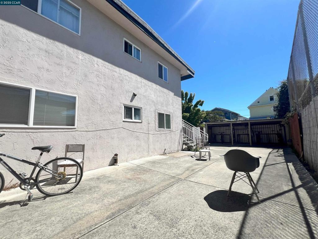 CENTRALBEY - Residential Lease