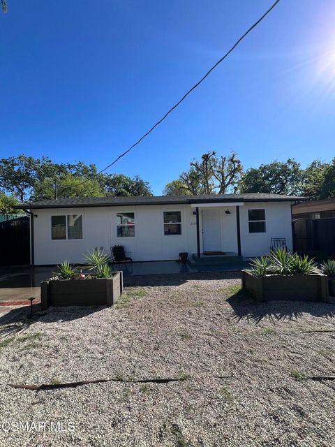 Photo of 3076 Los Robles Road #A, Thousand Oaks, CA 91362 (MLS # 226001151)