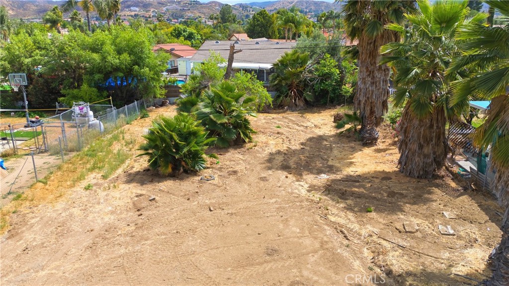 0 Vista Way