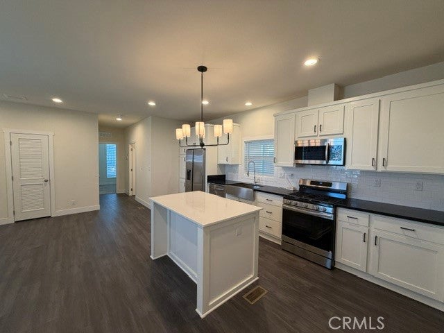 3444 Center Street 89