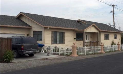 Photo of 125 Hill St St, Bay Point, CA 94565 (MLS # 41119910)
