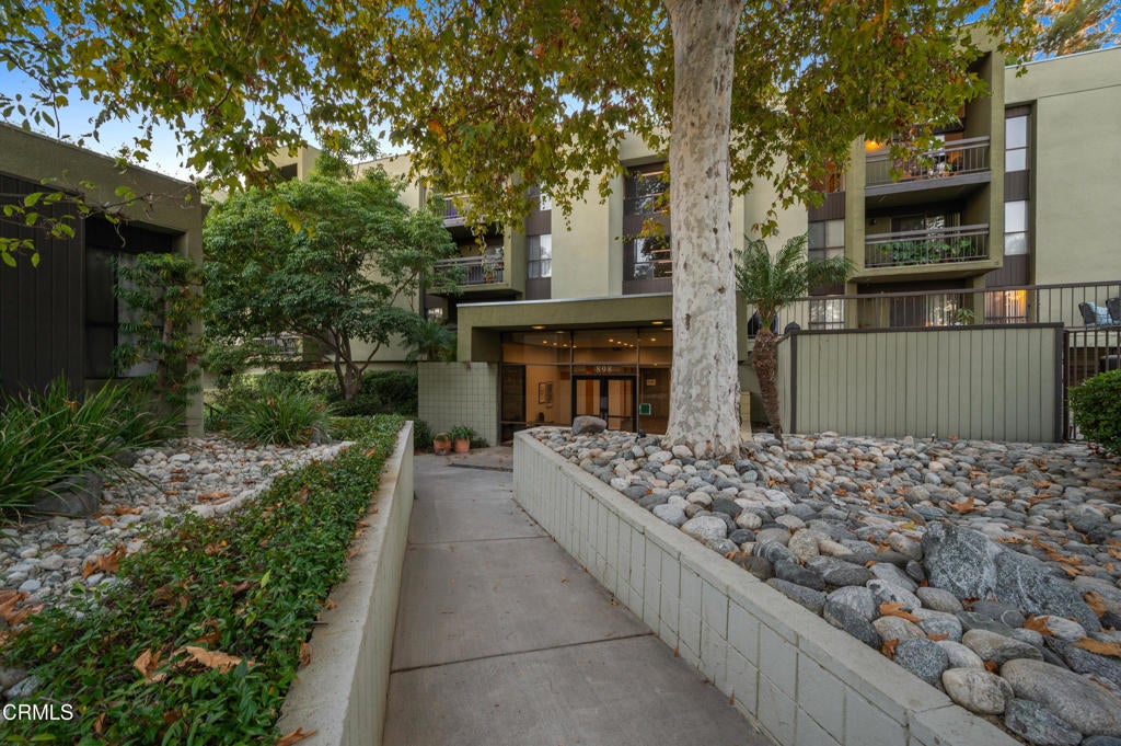 898 Temple Terrace 322