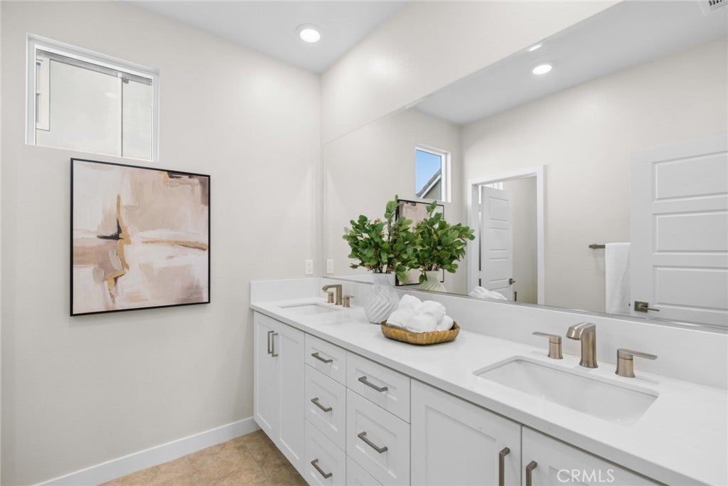 410 Chorus, Irvine CA 92618 - Photo 38
