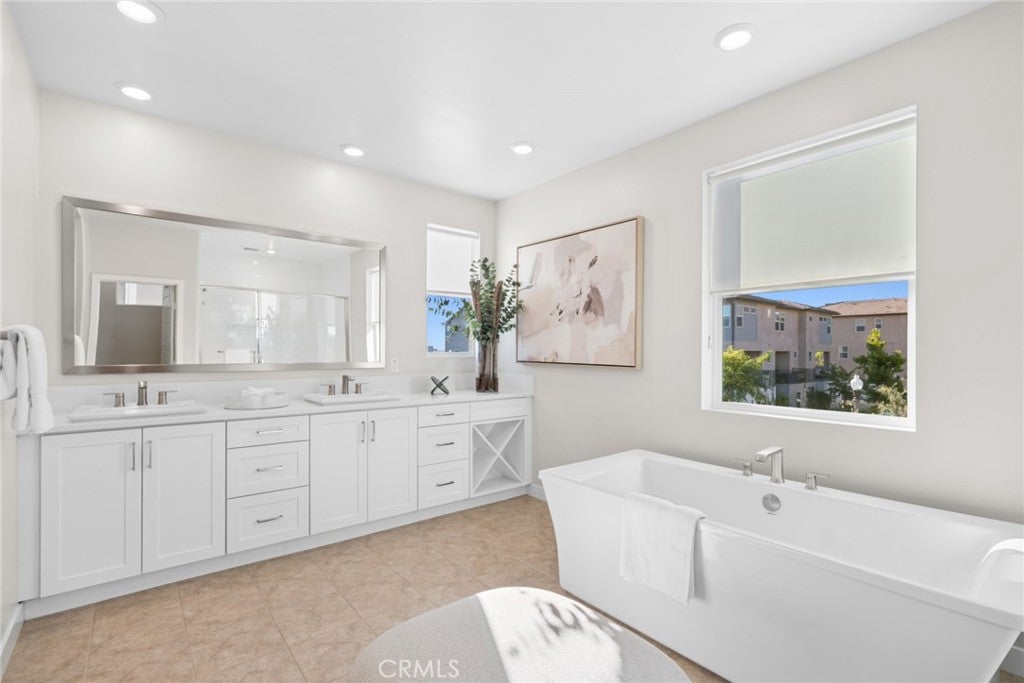 410 Chorus, Irvine CA 92618 - Photo 30