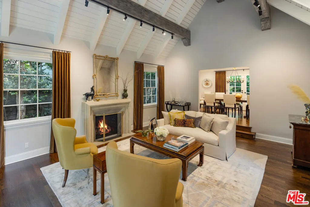 Los Angeles, California 90049, United States, 4 Bedrooms Bedrooms, ,5 BathroomsBathrooms,Residential,Active,127250