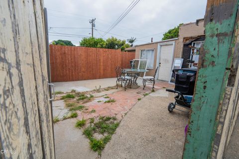 Tiny photo for 557 561 N North Olive Street Street, Ventura, CA 93001 (MLS # V1-32770)