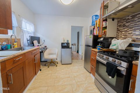 Tiny photo for 557 561 N North Olive Street Street, Ventura, CA 93001 (MLS # V1-32770)