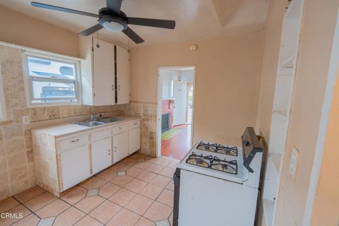 Tiny photo for 557 561 N North Olive Street Street, Ventura, CA 93001 (MLS # V1-32770)