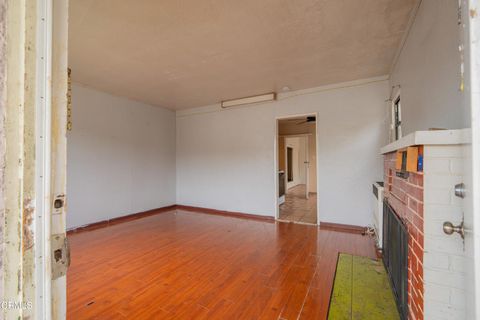 Tiny photo for 557 561 N North Olive Street Street, Ventura, CA 93001 (MLS # V1-32770)