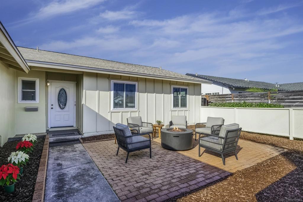 4374 Mount Hukee Ave