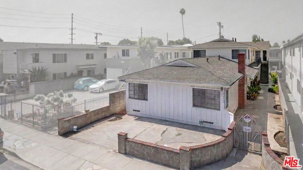 1631 Granville Avenue
