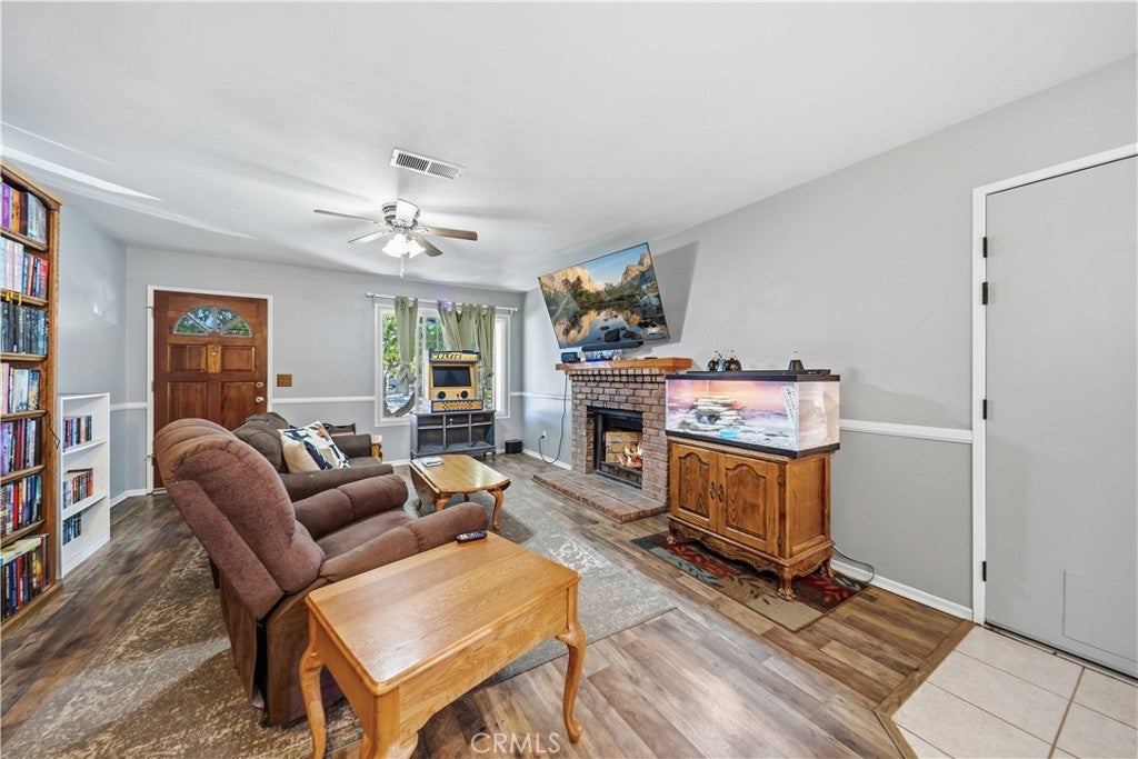 17247 Mossdale