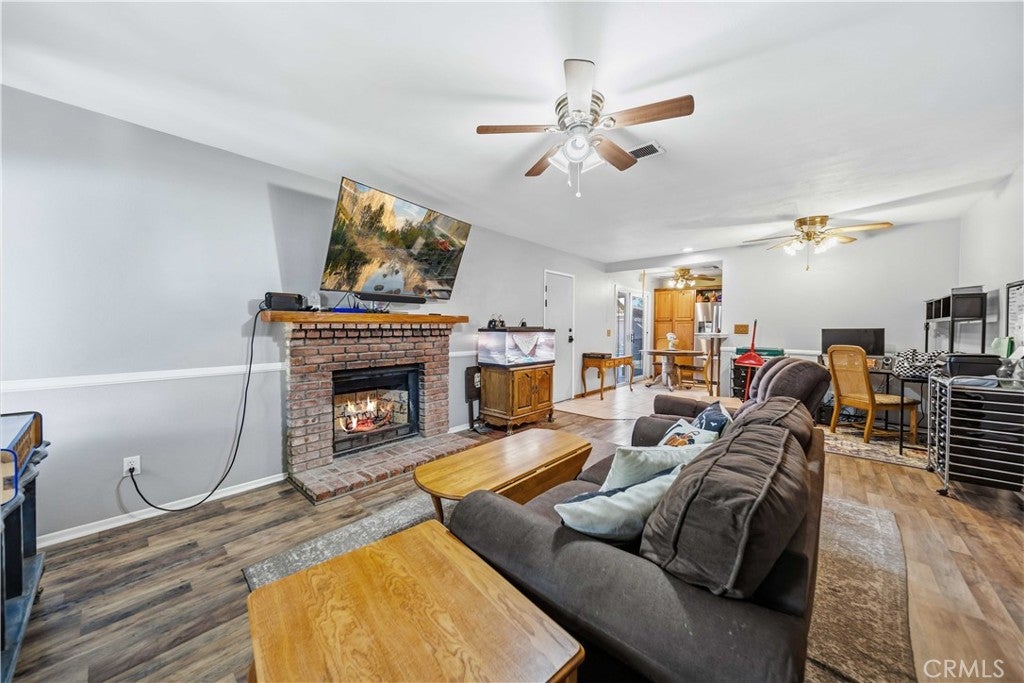 17247 Mossdale
