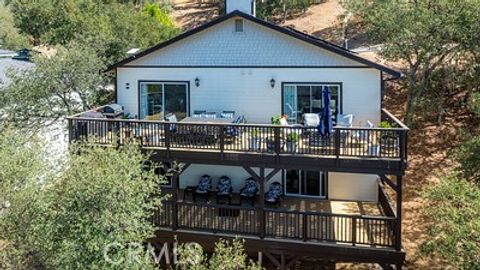 Tiny photo for 2347 Lakeview Drive, Bradley, CA 93426 (MLS # NS25222906)