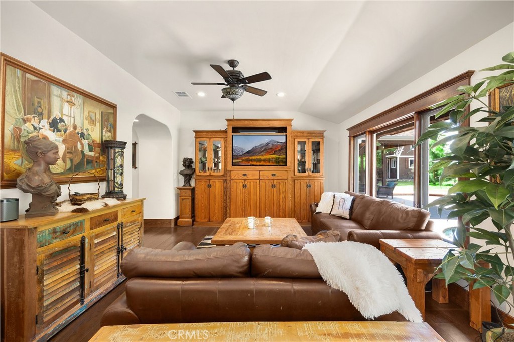 Santiago Ranchos (SANR) - Residential