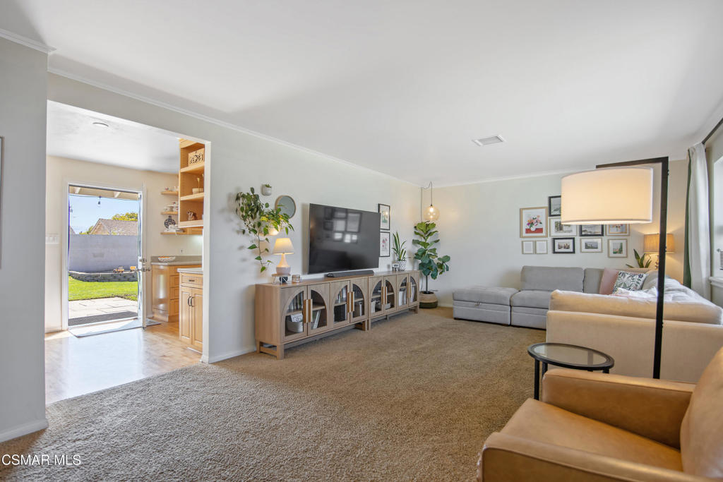 1544 N 8th Street