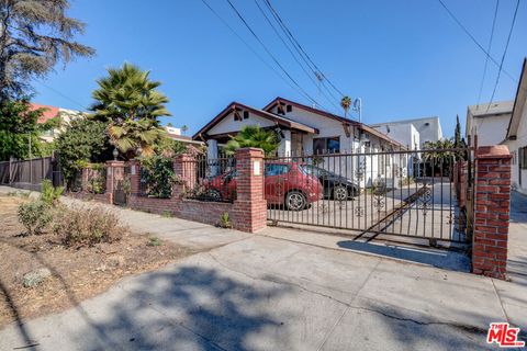 Photo of 1534 N Mariposa Avenue, Los Angeles, CA 90027 (MLS # 26655973)