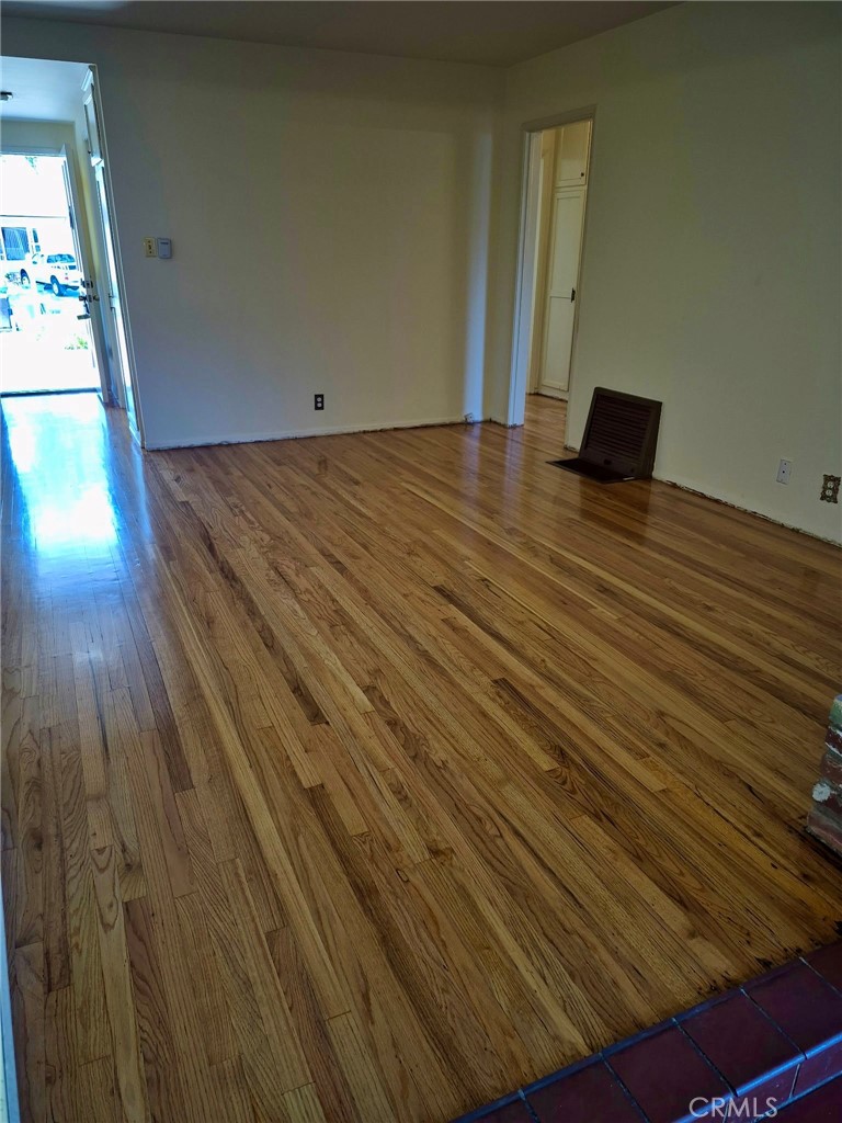 3944 W 149th Street