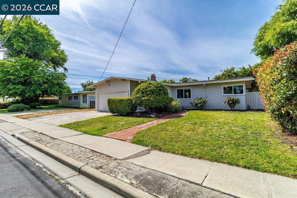 2725 Argyll Ave