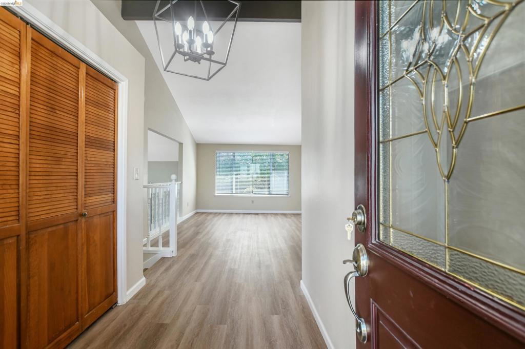 2411 Los Prados Way