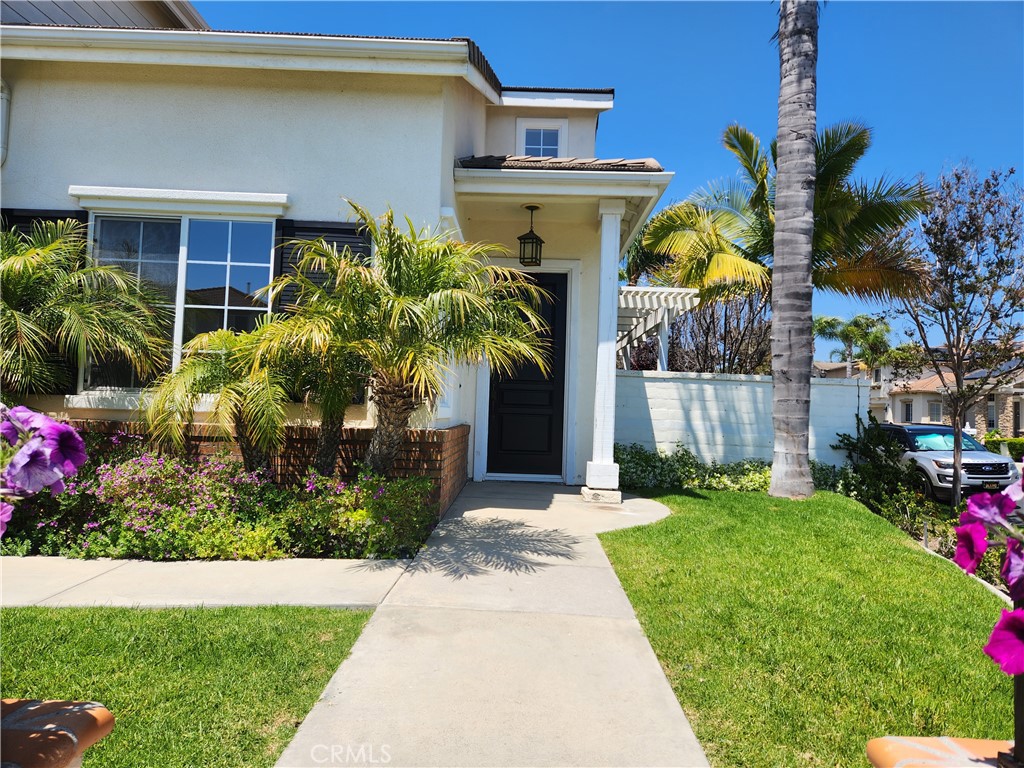 Sought after Neighborhood in Talega. Single Family Home on Large Corner Lot. Spacious Kitchen with Center Island & Custom Breakfast Nook. Formal Dining Room and Living Room. Family Room with Granite Fireplace. Beautiful Laminate Floors, Custom Window Coverings/Blinds. Large Master with His & Hers Closets and a Master Bath Jacuzzi. Private Balcony off Master Bedroom & View Balcony off Secondary Bedroom. Office Space in Upstairs Hallway. Already wired for surround sound. Amenities available to residents in the Talega Community Include Multiple Community Pools, the Fred Couples Signature Talega Golf Course, Numerous Parks & Sports Parks, Tennis Courts, Hiking Trails, Biking and a Clubhouse. Close to Shopping and Fine Dining.