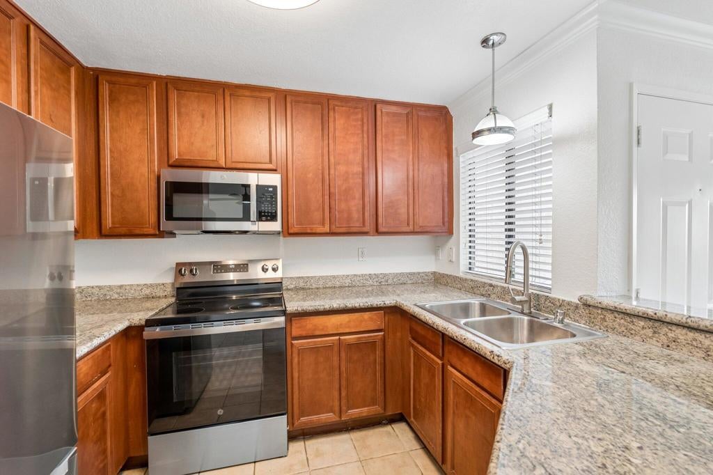 78650 Avenue 42 1505