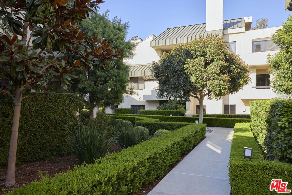 Photo of 2467 Century Hl, Los Angeles, CA 90067 (MLS # 25597449)