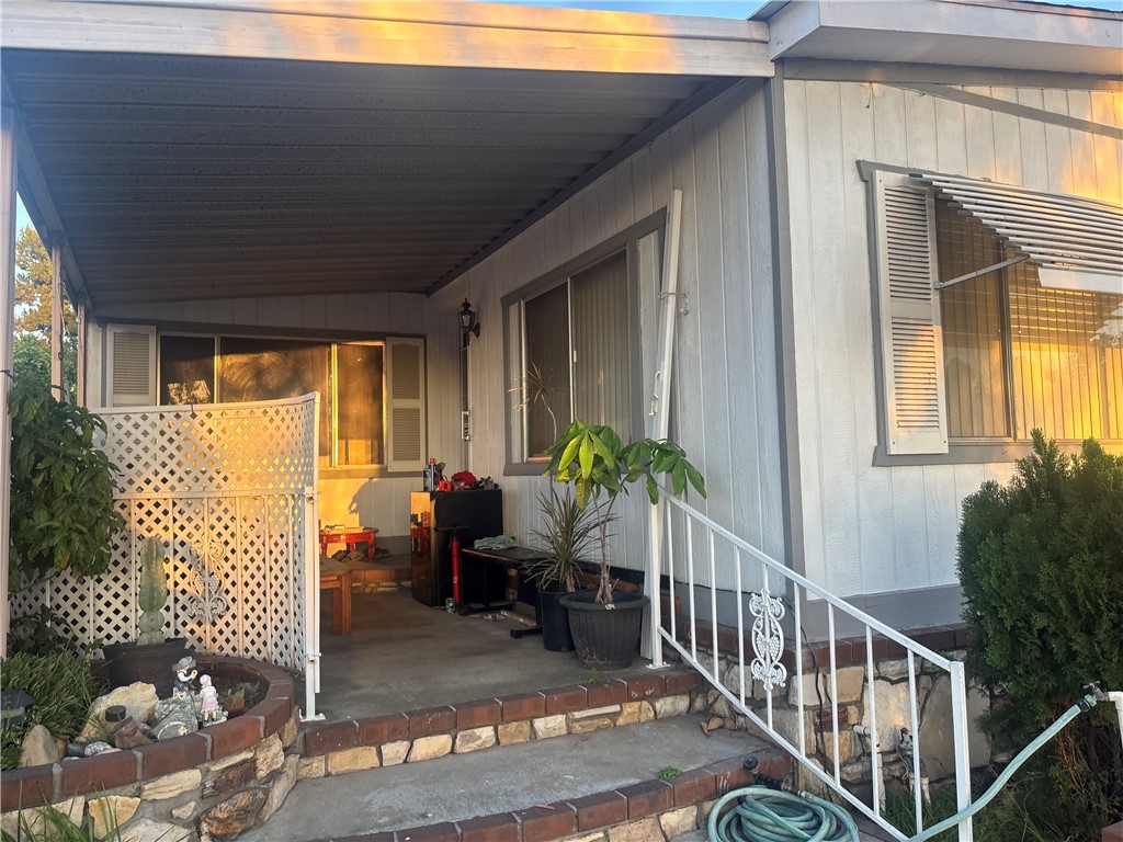 229 W Coronet 229