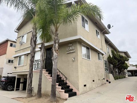 Photo of 1346 S Cochran Avenue #2, Los Angeles, CA 90019 (MLS # 26836983)