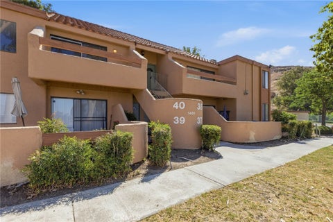 Photo of 1400 W Edgehill Unit 40 RD, San Bernardino, CA 92405 (MLS # IG26131301)