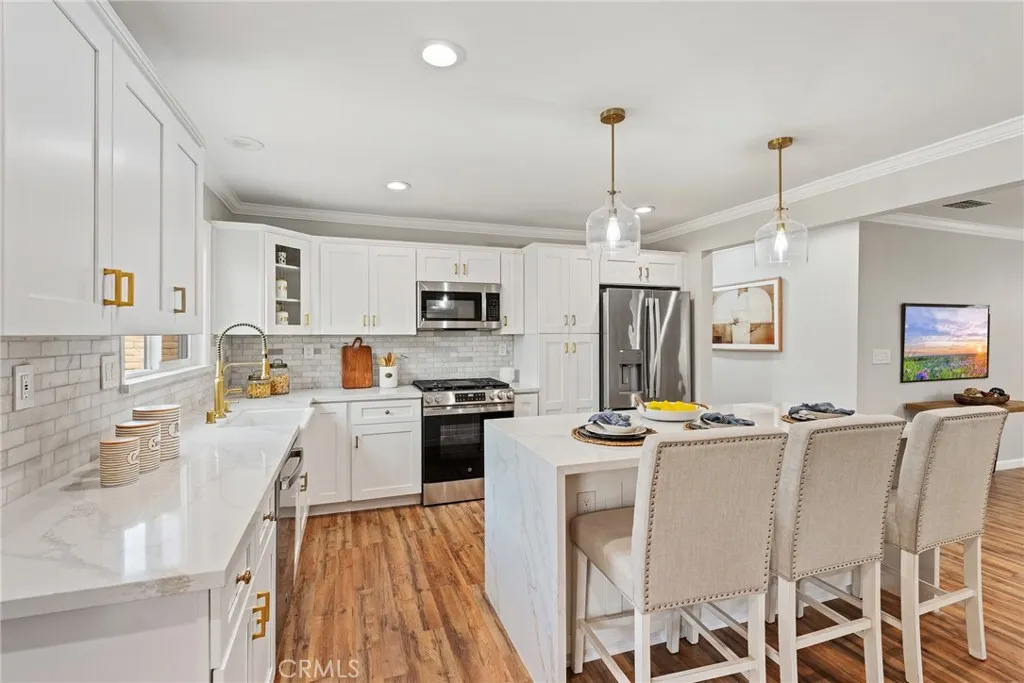 La Habra, California 90631, United States, 4 Bedrooms Bedrooms, ,2 BathroomsBathrooms,Residential,Pending,200002