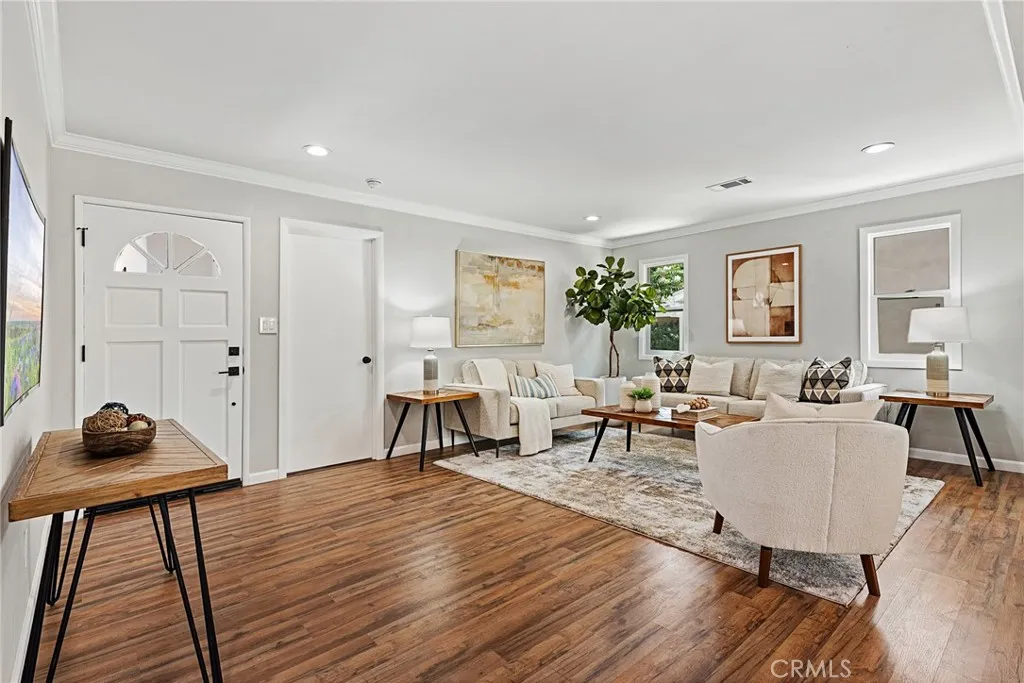 La Habra, California 90631, United States, 4 Bedrooms Bedrooms, ,2 BathroomsBathrooms,Residential,Pending,200002