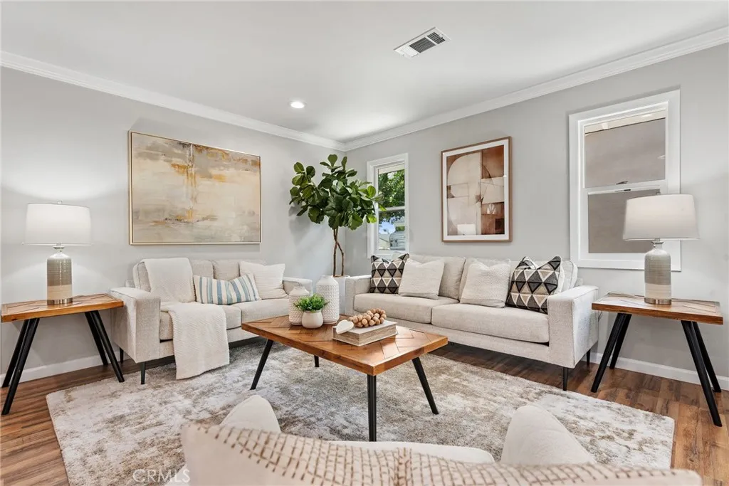 La Habra, California 90631, United States, 4 Bedrooms Bedrooms, ,2 BathroomsBathrooms,Residential,Pending,200002