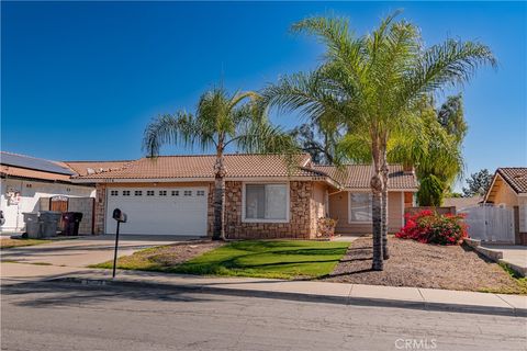 Photo of 12574 Shadybend Dr, Moreno Valley, CA 92553 (MLS # TR25238353) Photo of 12574 Shadybend Dr, Moreno Valley, CA 92553 (MLS # TR25238353)