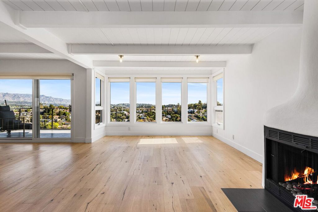 2226 Ronda Vista Drive