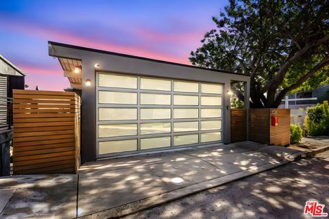 Photo of 2226 Ronda Vista Drive, Los Angeles, CA 90027 (MLS # 26634751)