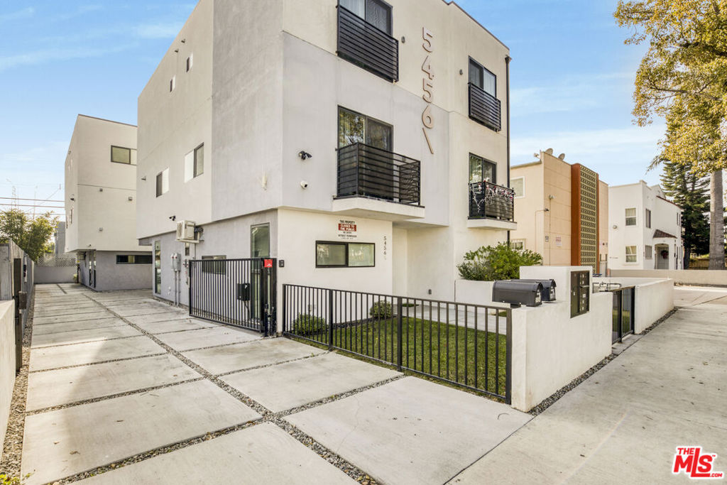 5456 Barton Avenue